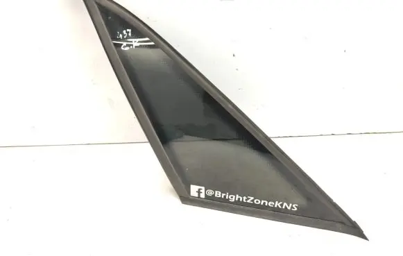 Audi A6 S6 C4 4A Rear side window 43R001057 M23100 AS2