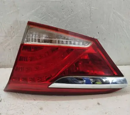 Hyundai i40 Tailgate rear/tail lights 924043Z001