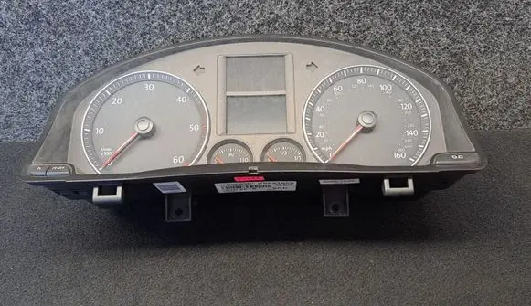 Volkswagen Golf V Speedometer (instrument cluster) 1K0920951K