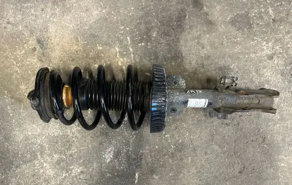 Mercedes-Benz V Class W447 Front shock absorber with coil spring A4473204838 71646 1000898907