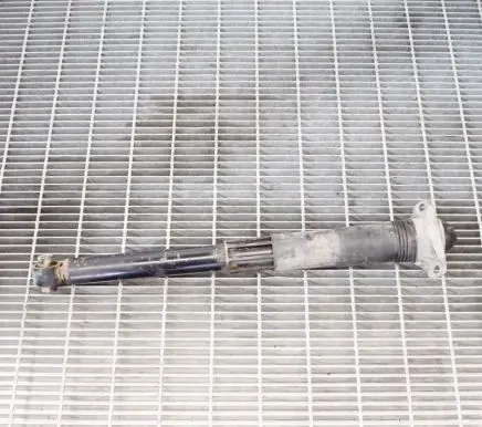 Volkswagen Golf VII Rear shock absorber/damper 1J0512135A 5Q0513425J