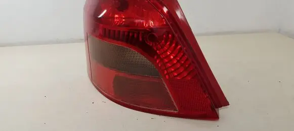 Toyota Yaris Rear/tail lights