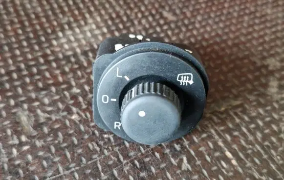 Skoda Yeti (5L) Wing mirror switch 1Z1959565H
