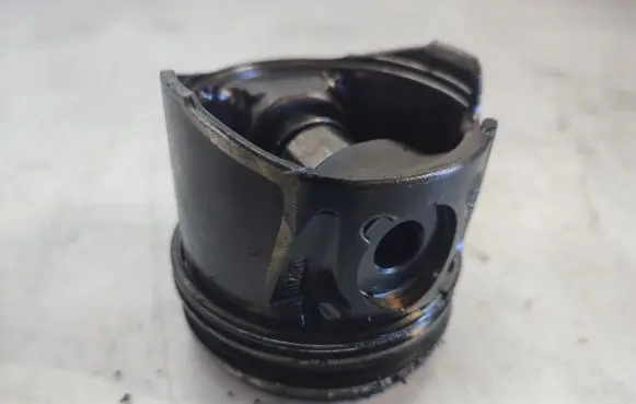 Peugeot 407 Piston 