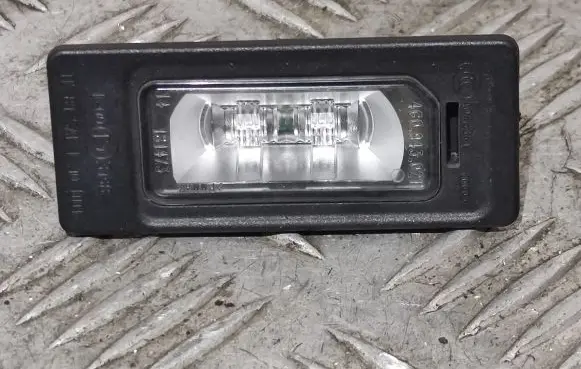 Audi Q5 SQ5 Number plate light 4G0943021