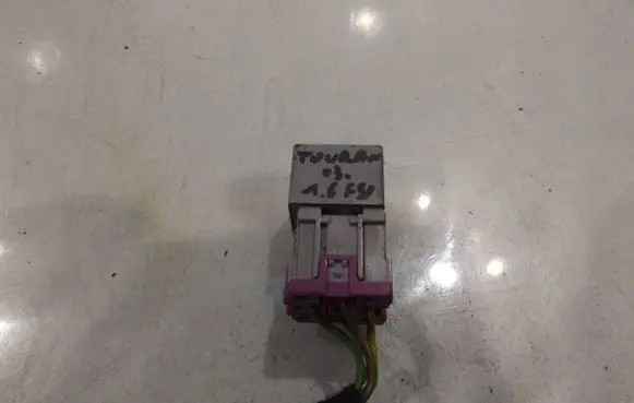 Volkswagen Touran I Other relay