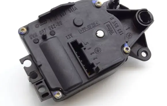 Audi A3 S3 8L Air flap motor/actuator 1J1907511A