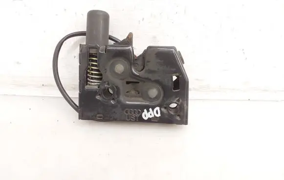 Audi A8 S8 D4 4H Engine bonnet/hood lock/catch 4H0823509C
