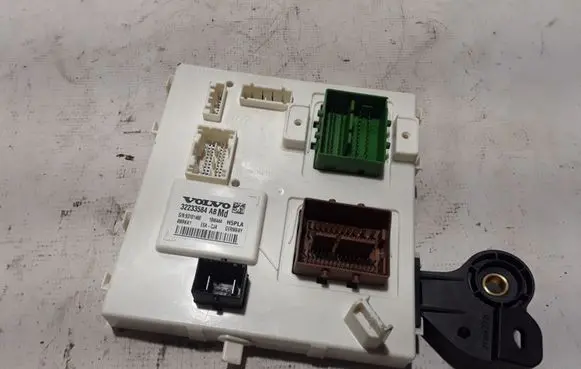Volvo S60 Comfort/convenience module 32233584