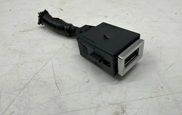 Opel Corsa F USB socket connector 
