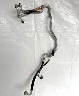 Ford Focus Air conditioning (A/C) pipe/hose