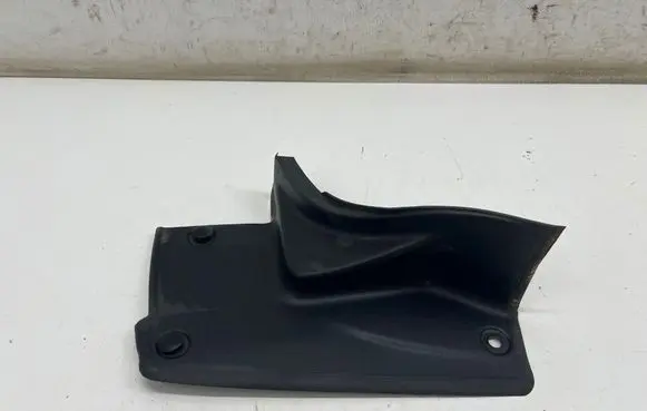 Jaguar I-Pace Rear/tail light trim molding J9D328660AB