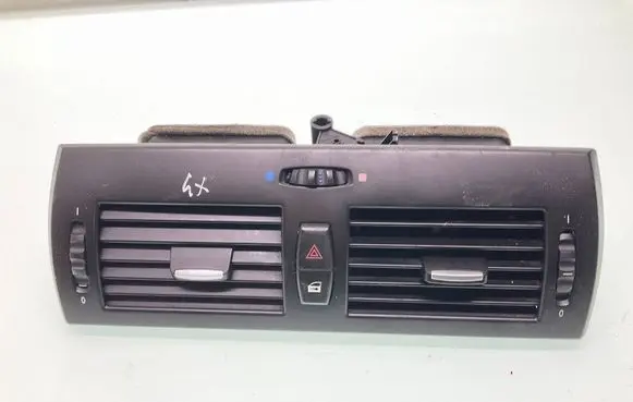 BMW X3 E83 Dash center air vent grill 3400074