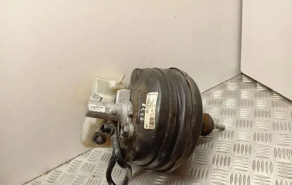 Audi A4 S4 B7 8E 8H Brake booster 8E0612105P