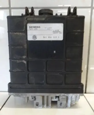Volkswagen Polo III 6N 6N2 6NF Engine control unit/module 6K0906025E