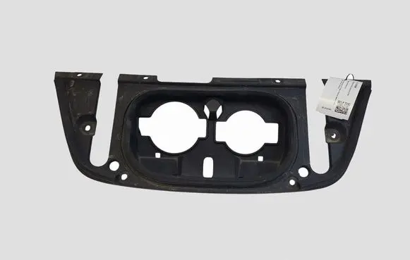 Nissan Leaf II (ZE1) Electric car charge socket cover 657305SH0A
