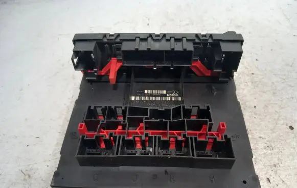 Volkswagen PASSAT B6 Comfort/convenience module 3C0937049AE F005V00631 H52S2002