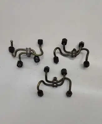 BMW 5 E60 E61 Fuel injector supply line/pipe 