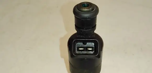 Opel Tigra A Fuel injector 17089276
