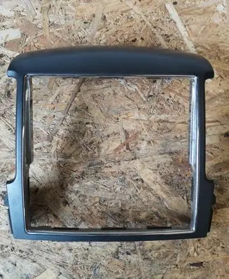 KIA Sorento Radio/GPS head unit trim 