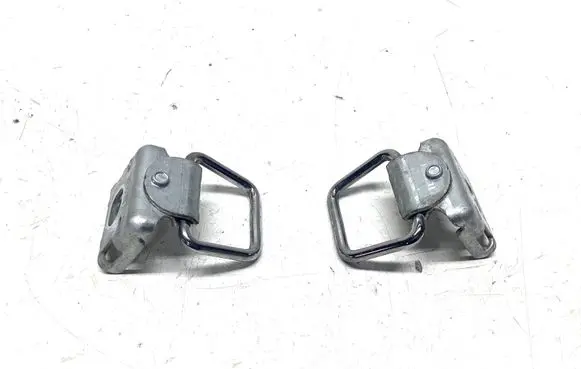 Volvo S60 Tie down hook / loop 