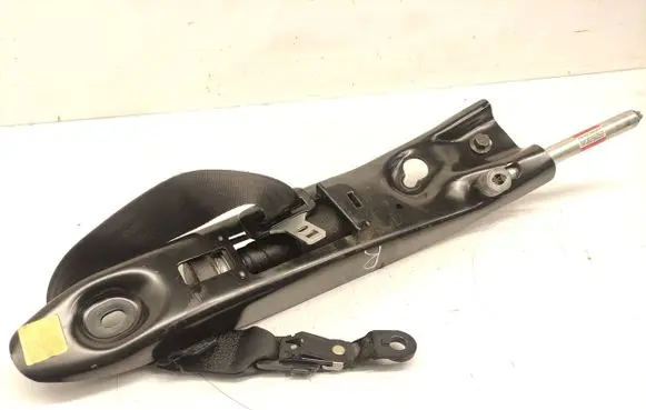 Volvo XC90 Front seatbelt 31332085