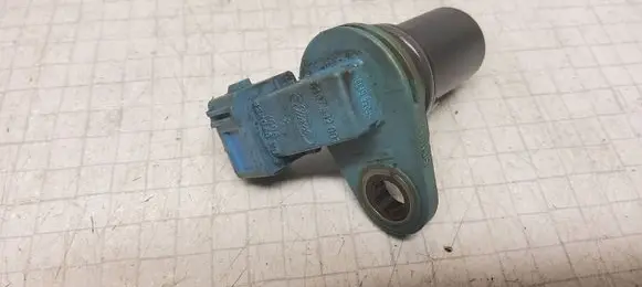 Ford Fiesta Camshaft position sensor YS6A12K073AB S107542001