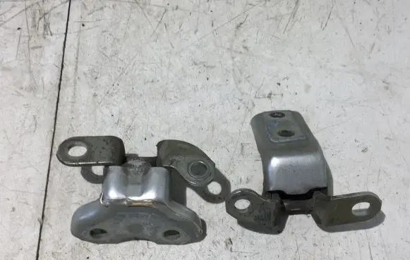 Front door hinge set