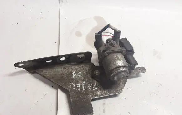 Mitsubishi Pajero Glow plug pre-heat relay K5T43077