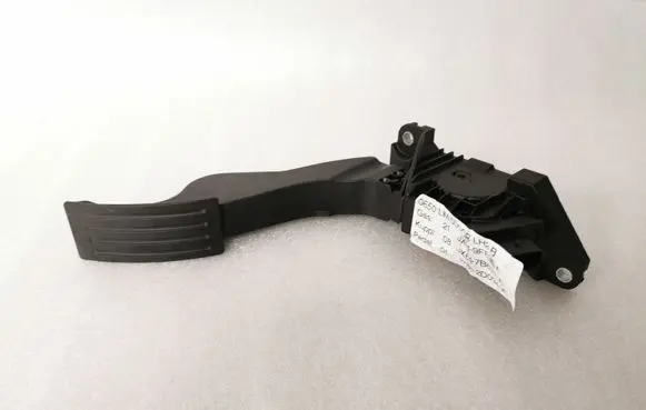 Ford Focus Accelerator throttle pedal JX619F836AC