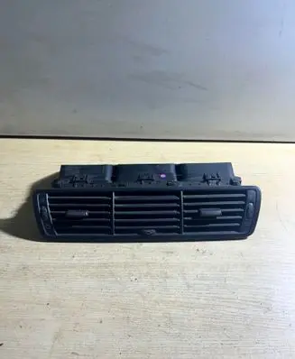 Peugeot 807 Dash center air vent grill 1484107077 1846594 1491965077