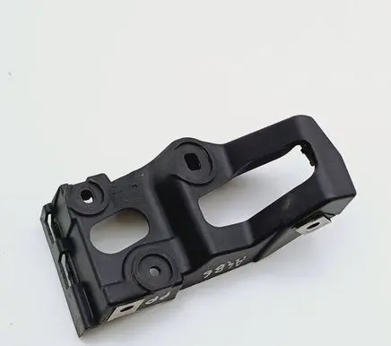Audi A4 S4 B6 8E 8H Front bumper mounting bracket 8E0853922