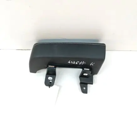 Dashboard glove box trim