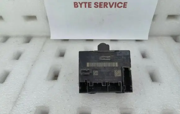 Volkswagen PASSAT B8 Other control units/modules 5Q0959393E