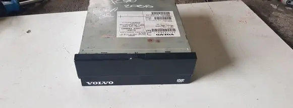 Volvo XC70 Radio/CD/DVD/GPS head unit 30775369