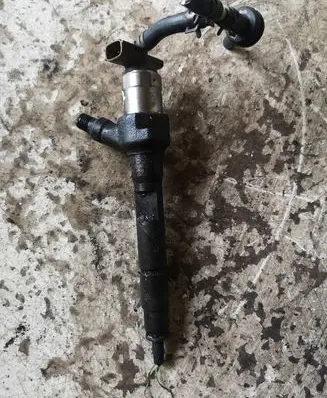 Mazda 3 II Fuel injector R2AA13H50