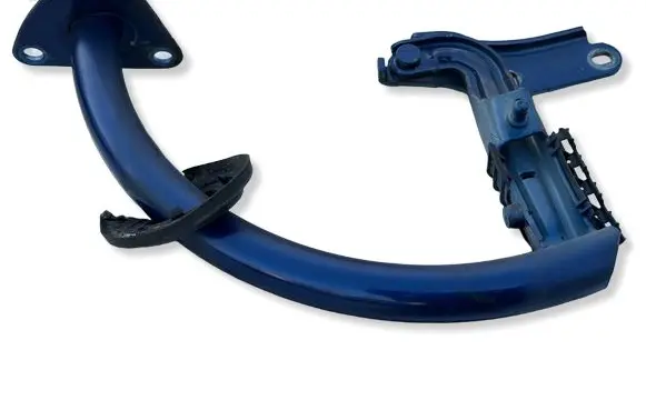 Volkswagen PASSAT B6 Tailgate/trunk/boot hinge 3C5827301