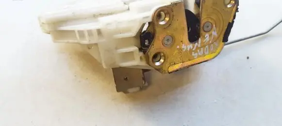Mitsubishi Colt Front door lock