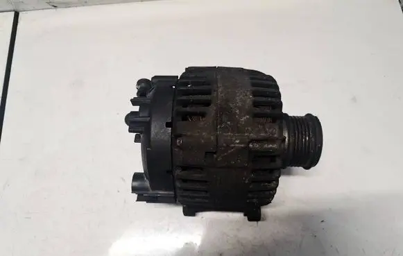 Volkswagen Caddy Generator/alternator 06F903023C