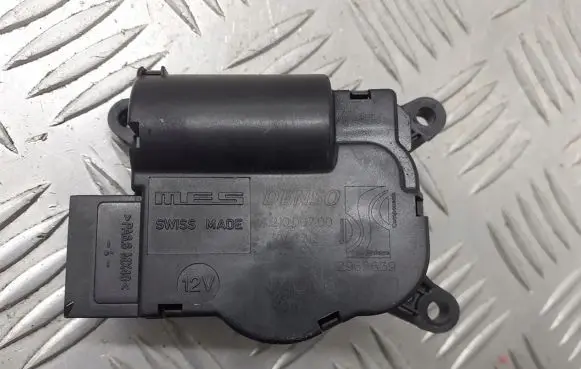 Opel Corsa D Central body control module 3093712