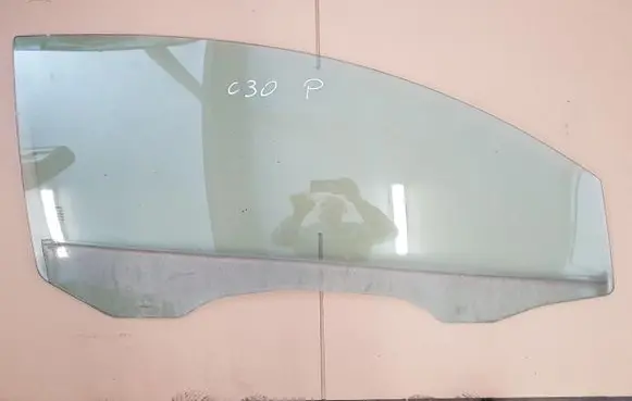 Volvo C30 Front door window/glass (coupe) 
