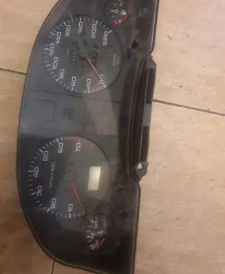Audi 80 90 S2 B4 Speedometer (instrument cluster) 500201017001 893919067AP