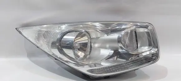 KIA Venga Headlight/headlamp 030125720200
