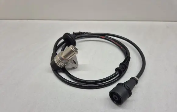 Mercedes-Benz E W124 ABS brake wheel speed sensor 1245401417