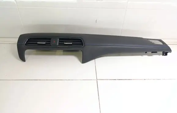 Nissan Leaf II (ZE1) Dashboard trim 682R45SH1B 684SA5SH1A