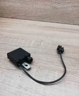 BMW X5 E53 Aerial antenna amplifier 8380945