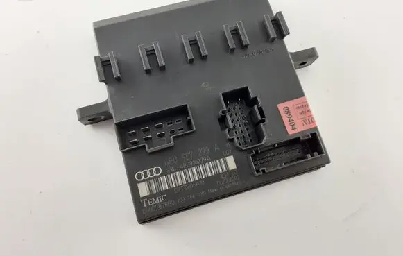Audi A8 S8 D3 4E Comfort/convenience module 4E0907279A 4E0910279A