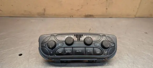 Mercedes-Benz C W203 Climate control unit A2098300085 9140010497 C062045