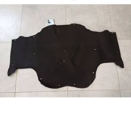 Engine bonnet/hood sound/heat insulation