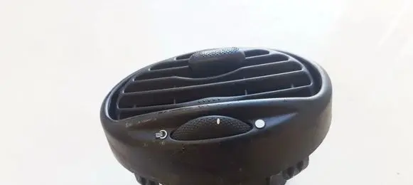 Ford Focus Dash center air vent grill 98AB19893AKW